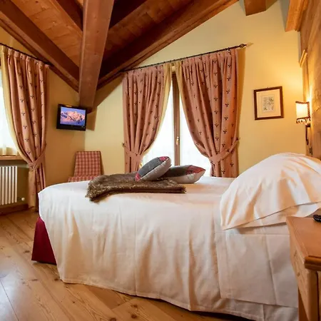 Laghetto Alpine & Restaurant 3*