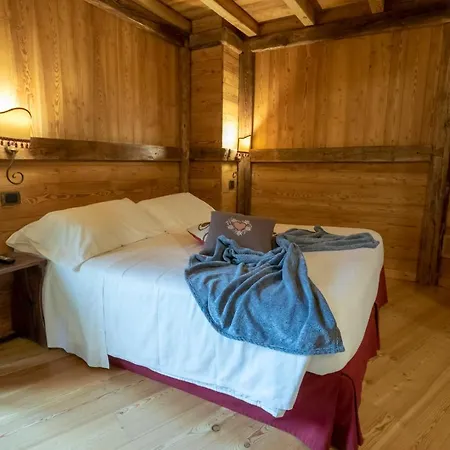 Hotel Laghetto Alpine & Restaurant