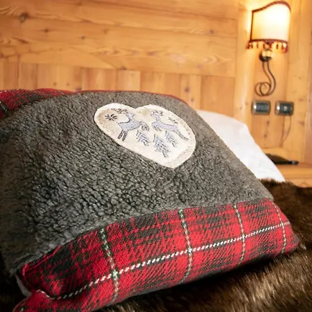 Hotell Laghetto Alpine & Restaurant Brusson