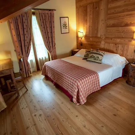Laghetto Alpine & Restaurant