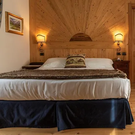 Laghetto Alpine & Restaurant 3* Brusson