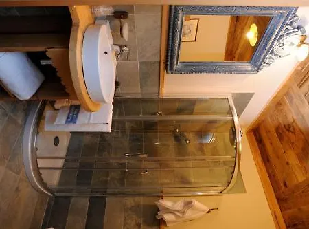 Laghetto Alpine & Restaurant