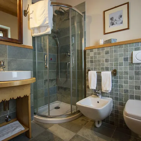 Laghetto Alpine & Restaurant Hotel