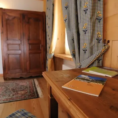 Laghetto Alpine & Restaurant 3* ברוסון