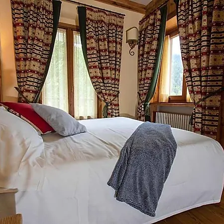 Laghetto Alpine & Restaurant Brusson