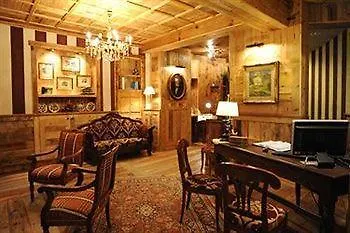 מלון Laghetto Alpine & Restaurant ברוסון