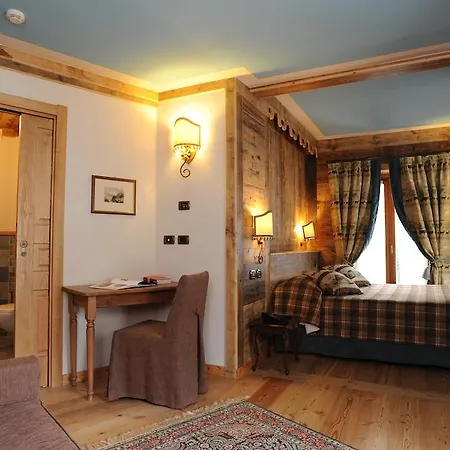 Hotel Laghetto Alpine & Restaurant 3*