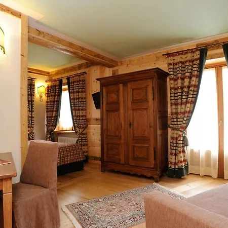 Laghetto Alpine & Restaurant Brusson