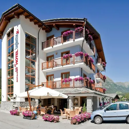 Laghetto Alpine & Restaurant Hotel