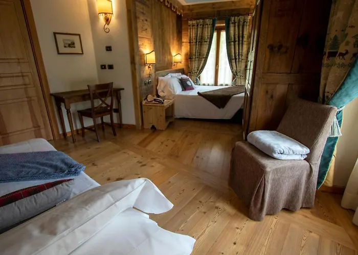 Hotel Laghetto Alpine & Restaurant 3*