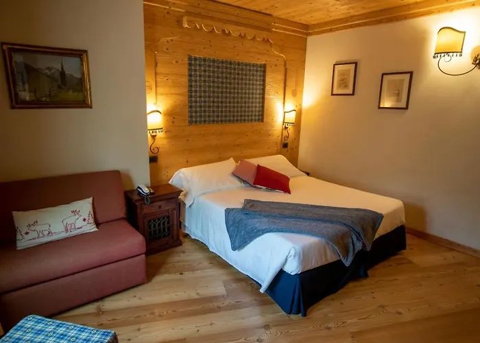 Laghetto Alpine & Restaurant Hotel 3*