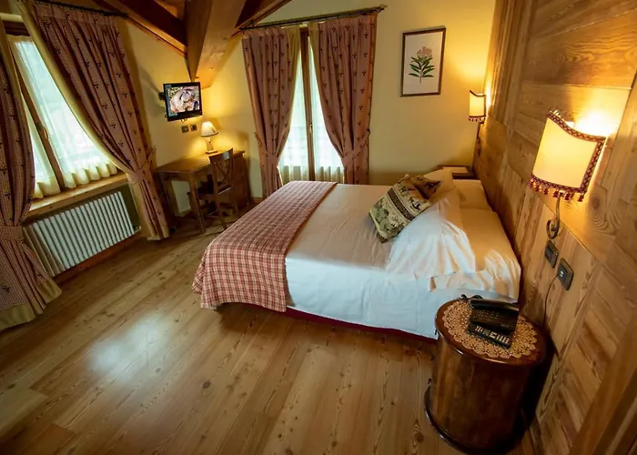 Hotel Laghetto Alpine & Restaurant