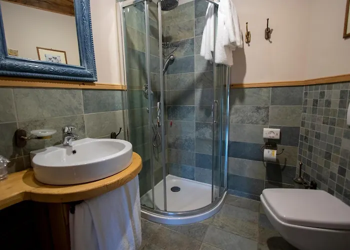 Hotel Laghetto Alpine & Restaurant