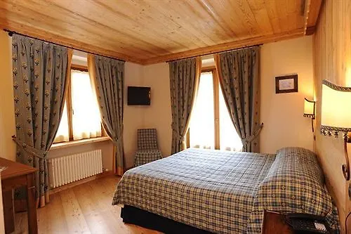 Hotel Laghetto Alpine & Restaurant