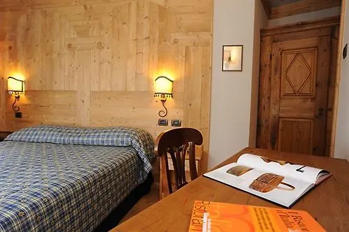 Laghetto Alpine & Restaurant Brusson